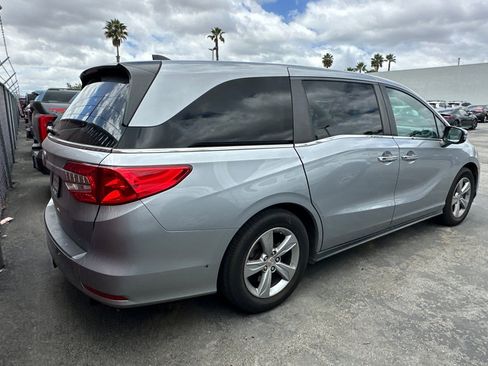 Used 2018 Honda Odyssey EX image 5