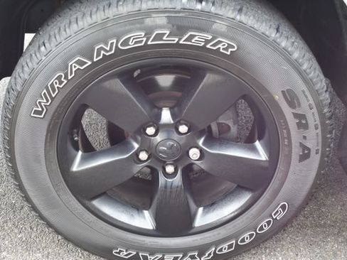 Used 2022 RAM 1500 Express w/ Wheel & Sound Group AWD/4WD image 47