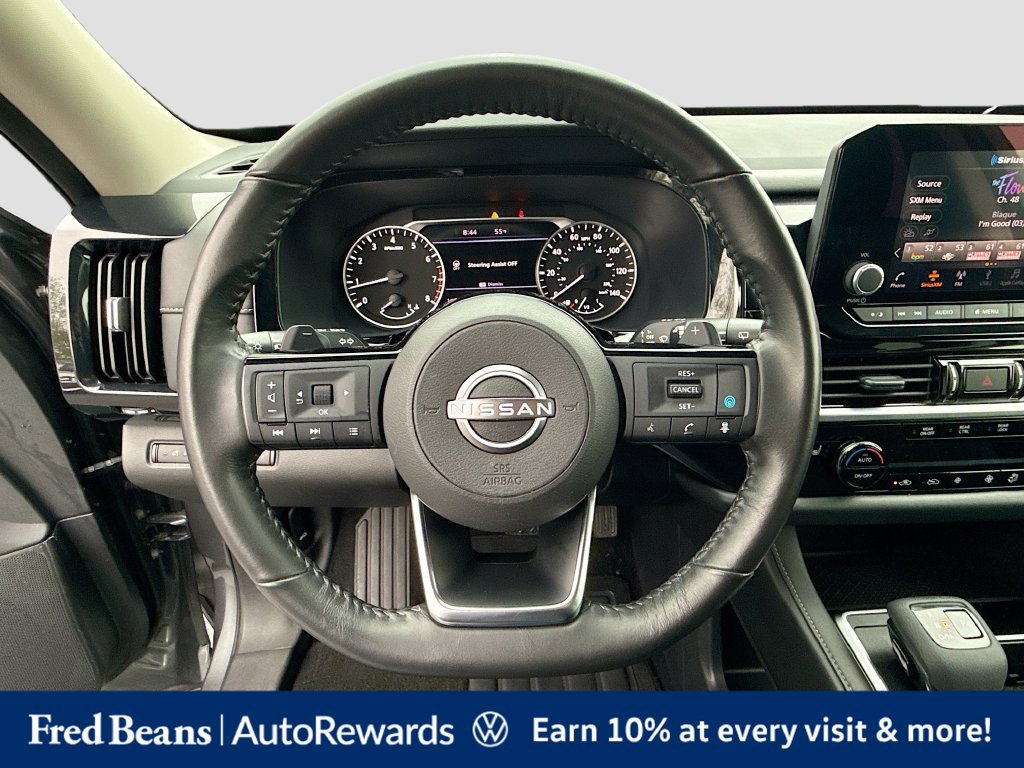 Used 2023 Nissan Pathfinder SV AWD/4WD image 15
