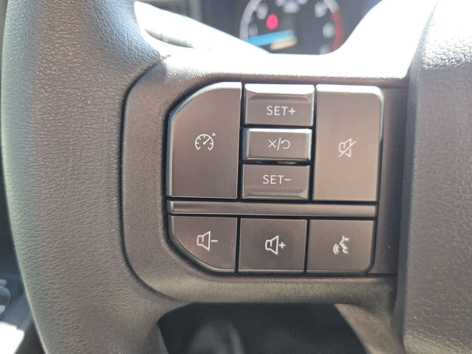 Used 2024 Ford F250 XL w/ 360-Degree Camera Package AWD/4WD image 12