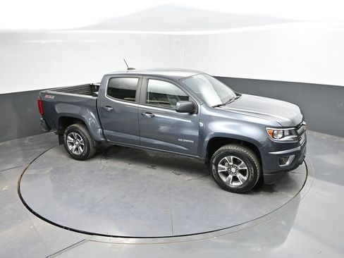 Used 2017 Chevrolet Colorado Z71 AWD/4WD image 26