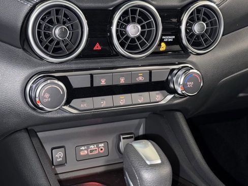 New 2025 Nissan Sentra SV image 31