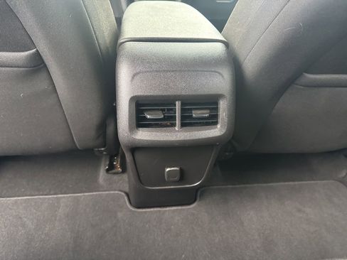 Used 2018 Chevrolet Equinox LS image 33