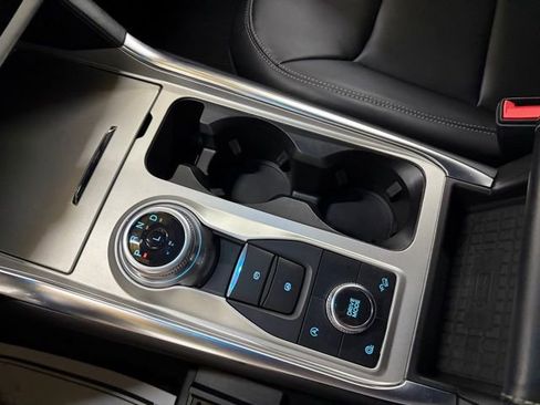 Used 2023 Ford Explorer XLT w/ Equipment Group 202A image 65