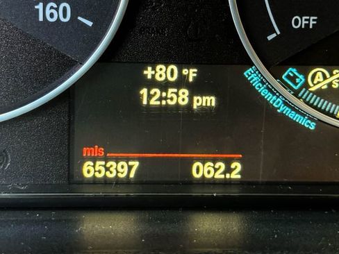 Used 2013 BMW 335i xDrive Sedan AWD/4WD image 26