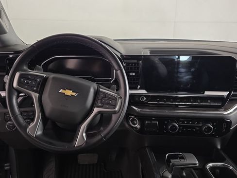Used 2023 Chevrolet Silverado 1500 LTZ w/ LTZ Convenience Package II AWD/4WD image 16