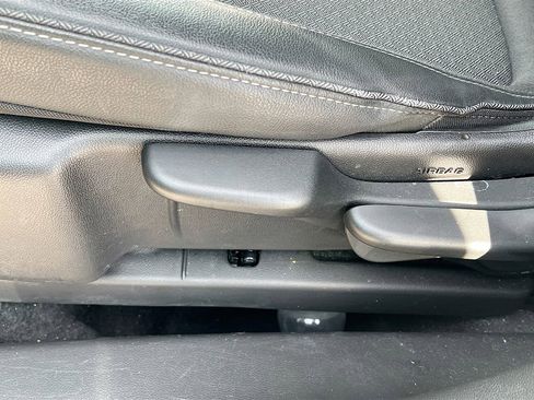 Used 2025 Buick Encore GX Preferred image 21