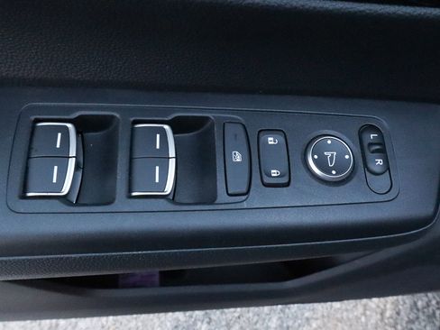 Used 2025 Honda CR-V EX-L image 14