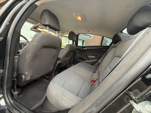 Used 2018 Chevrolet Cruze LT w/ Convenience Package image 20