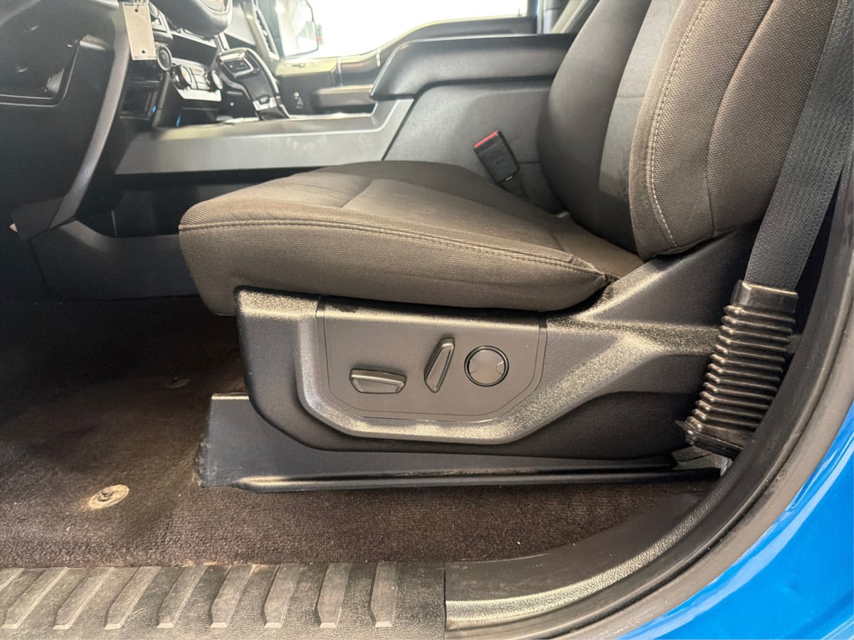 Used 2019 Ford F150 XLT w/ Equipment Group 302A Luxury AWD/4WD image 22