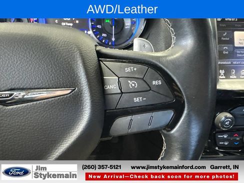 Used 2016 Chrysler 300 S AWD/4WD image 6