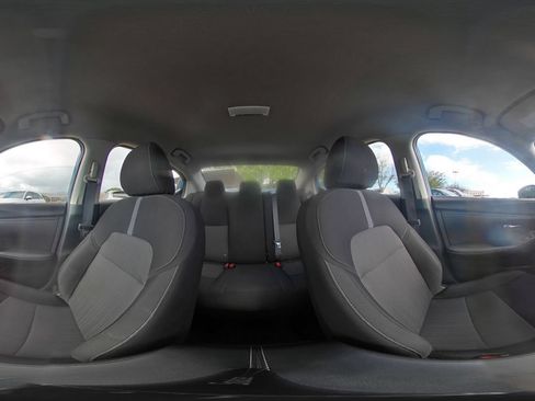 Used 2025 Nissan Sentra SV FWD image 40