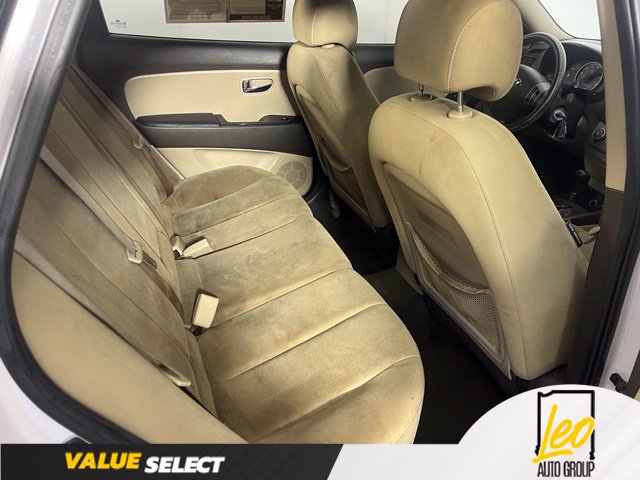 Used 2010 Hyundai Elantra GLS FWD image 19