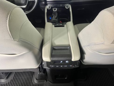 Used 2025 Toyota Grand Highlander FWD image 38