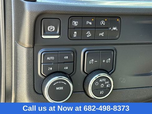 Used 2025 Chevrolet Suburban Z71 image 24