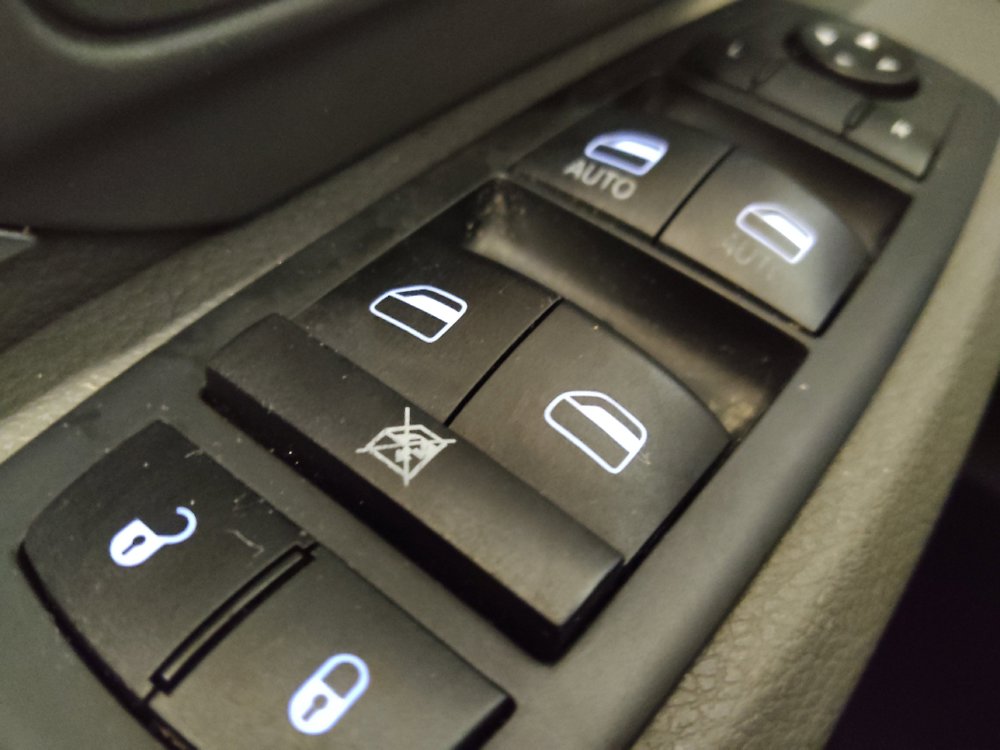 Used 2020 RAM 1500 Classic SLT RWD image 27