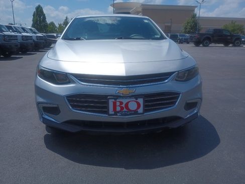 Used 2017 Chevrolet Malibu LS FWD image 2