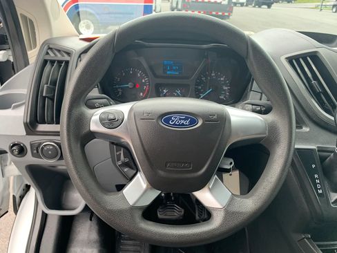 Used 2018 Ford Transit 250 148 Low Roof RWD image 10