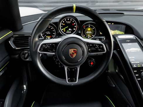 Used 2015 Porsche 918 Spyder AWD/4WD image 24