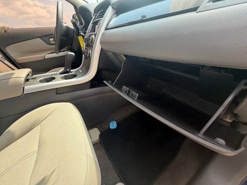 Used 2013 Ford Edge SE image 32