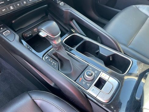 Certified 2025 Kia Telluride S AWD/4WD image 20