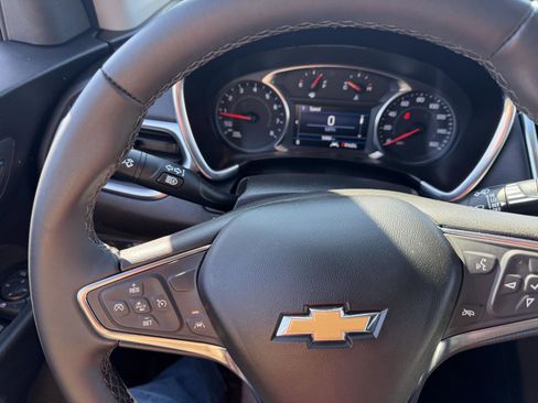 Used 2023 Chevrolet Equinox LT image 24