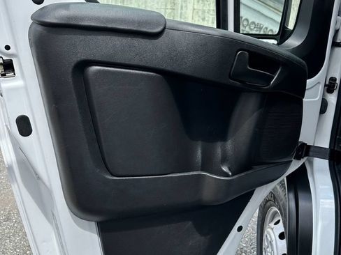 Used 2023 RAM ProMaster 2500 FWD image 8