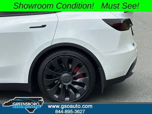 Used 2022 Tesla Model Y Performance AWD/4WD image 41
