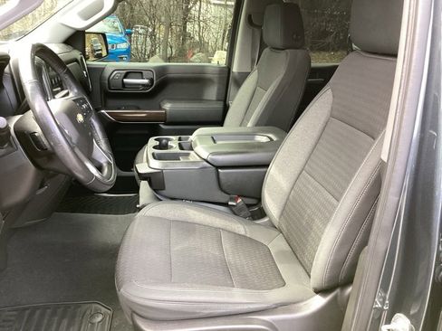 Used 2021 Chevrolet Silverado 1500 LT w/ Convenience Package II image 6