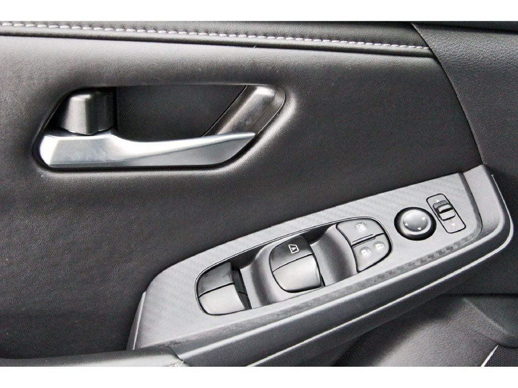 Used 2025 Nissan Sentra SV FWD image 20