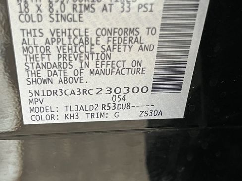 Certified 2024 Nissan Pathfinder SL FWD image 12