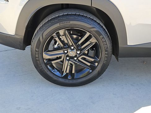 Certified 2025 Chevrolet Trax ACTIV w/ Sunroof Package image 33