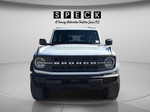 New 2026 Ford Bronco 2-Door w/ Sasquatch Package AWD/4WD image 3