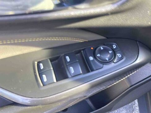 Used 2025 Chevrolet Trax ACTIV w/ Driver Confidence Package FWD image 18
