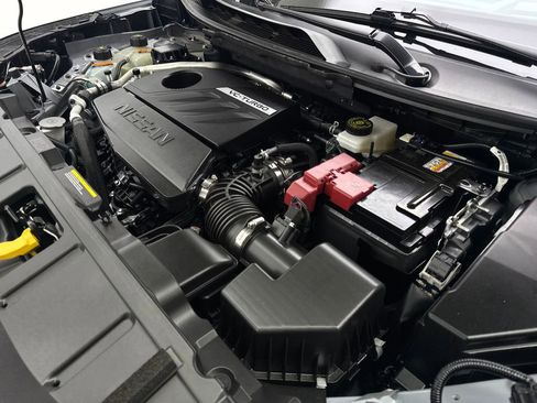 Used 2025 Nissan Rogue Platinum w/ Tech Package image 62