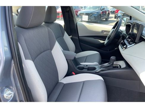 Used 2023 Toyota Corolla LE FWD image 18