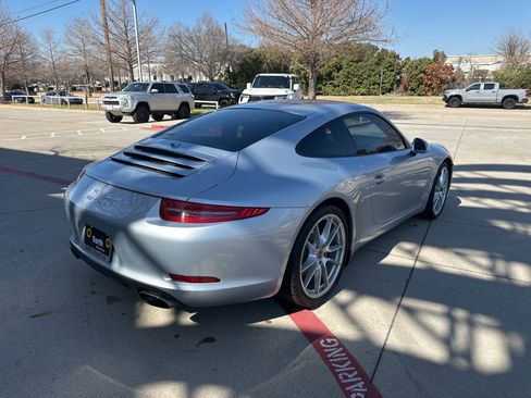 Used 2015 Porsche 911 Carrera image 4