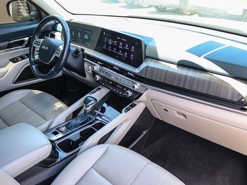 Used 2023 Kia Telluride EX w/ EX Captain's Chair Package FWD image 19