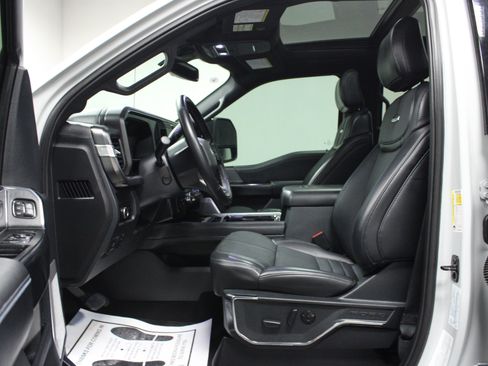 Used 2026 Ford F250 Platinum AWD/4WD image 12