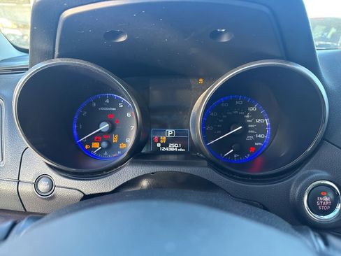 Used 2017 Subaru Outback 2.5i Limited image 10