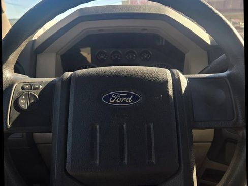 Used 2009 Ford F350 Lariat image 21