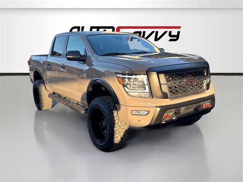 Used 2023 Nissan Titan PRO-4X w/ Pro-4x Convenience Package image 1