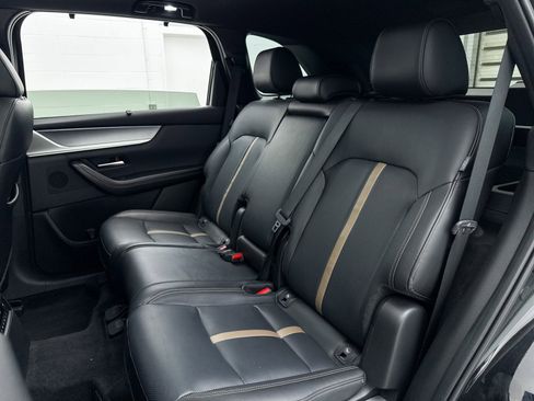 Used 2025 MAZDA CX-70 3.3 Turbo w/ Premium Plus Pkg image 35