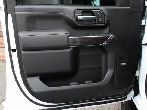 Used 2023 Chevrolet Silverado 3500 LTZ w/ LTZ Convenience Package image 17