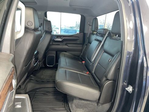 Used 2025 GMC Sierra 1500 SLT w/ SLT Premium Package image 9