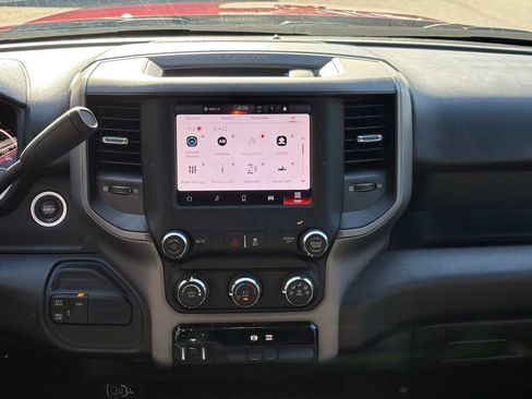 Used 2024 RAM 2500 Tradesman w/ Chrome Appearance Group AWD/4WD image 13
