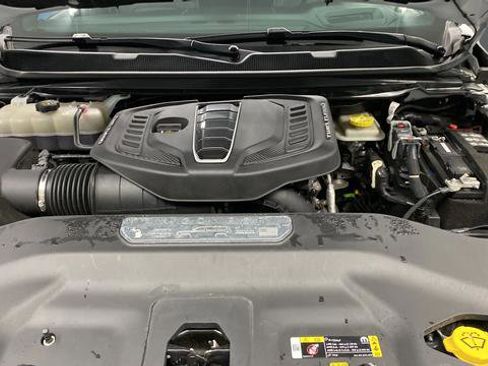 Used 2023 Jeep Grand Wagoneer Series II AWD/4WD image 28
