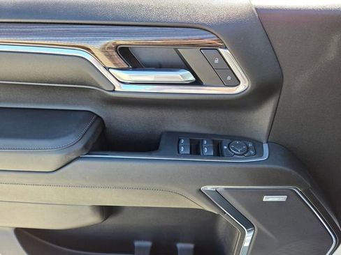 Certified 2025 Chevrolet Silverado 3500 LTZ w/ LTZ Plus Package image 17