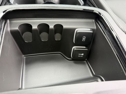 New 2026 Chrysler Pacifica Limited image 52