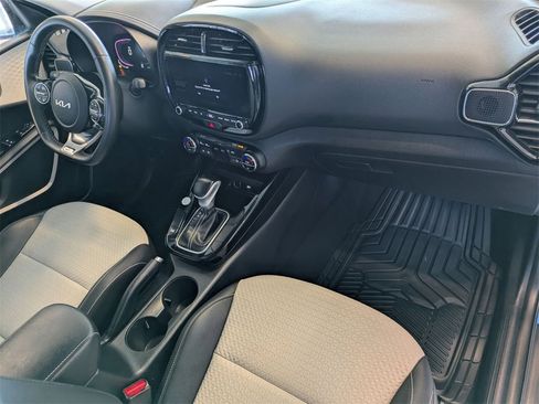 Used 2023 Kia Soul GT-Line image 21